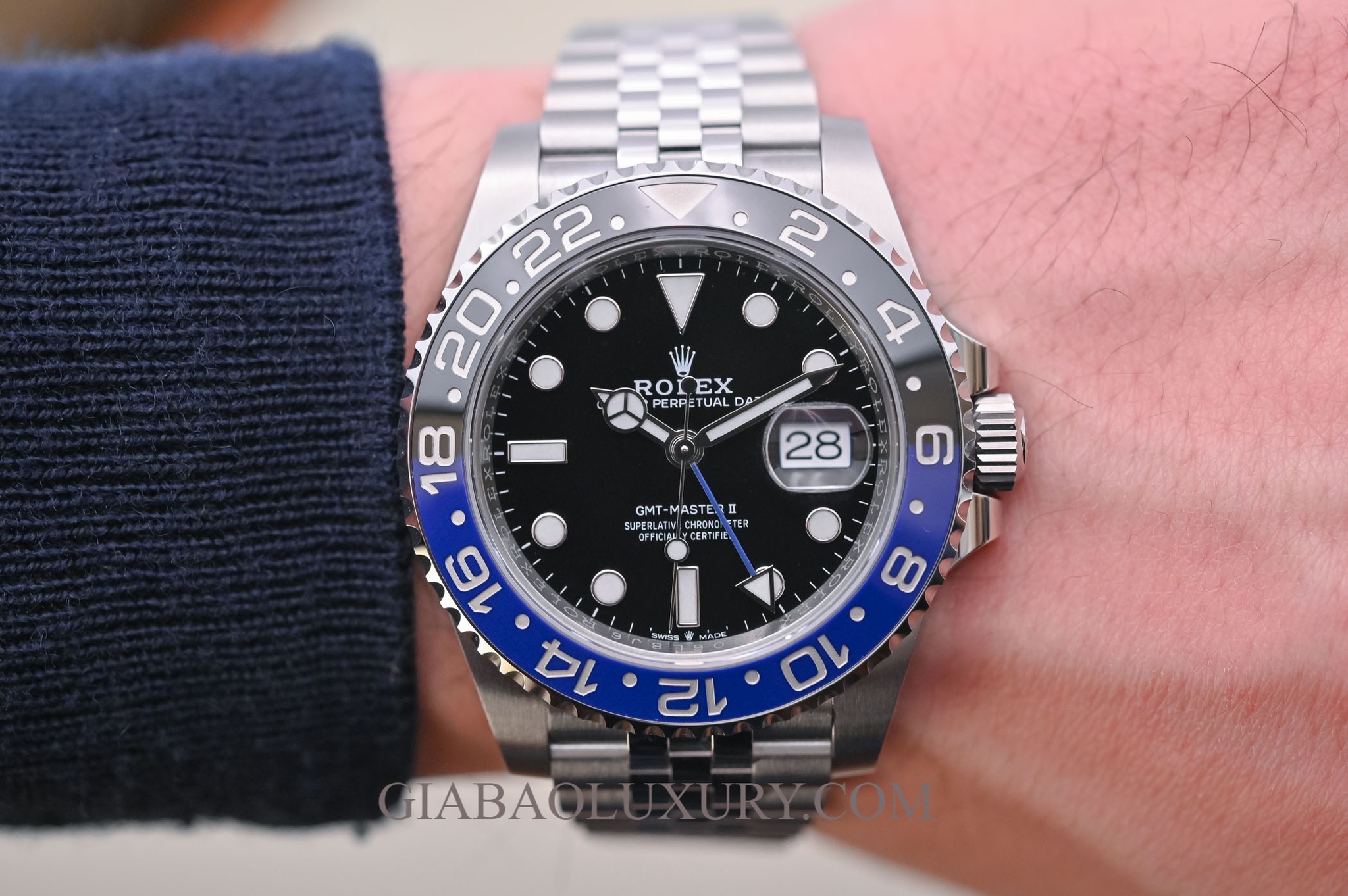 đồng hồ Rolex GMT-Master II 126710BLNR