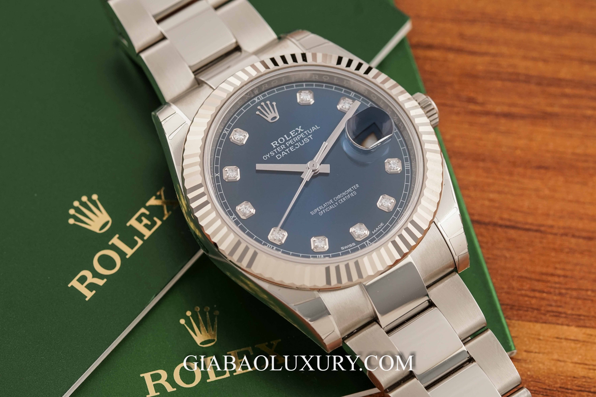 Đồng Hồ Rolex Datejust 126334 Mặt Số Xanh Nạm Kim Cương dây Oyster