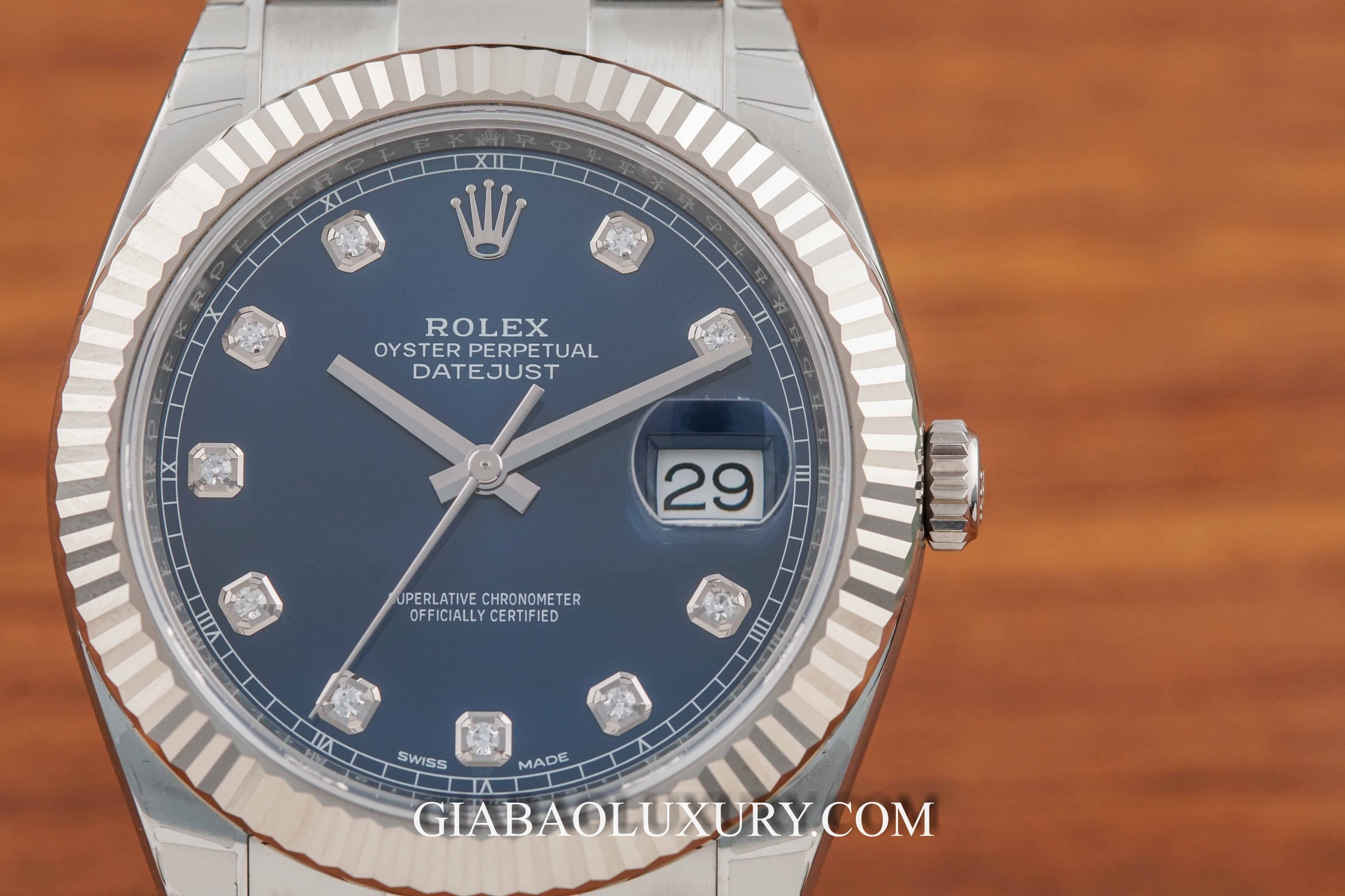 Đồng Hồ Rolex Datejust 126334 Mặt Số Xanh Nạm Kim Cương dây Oyster