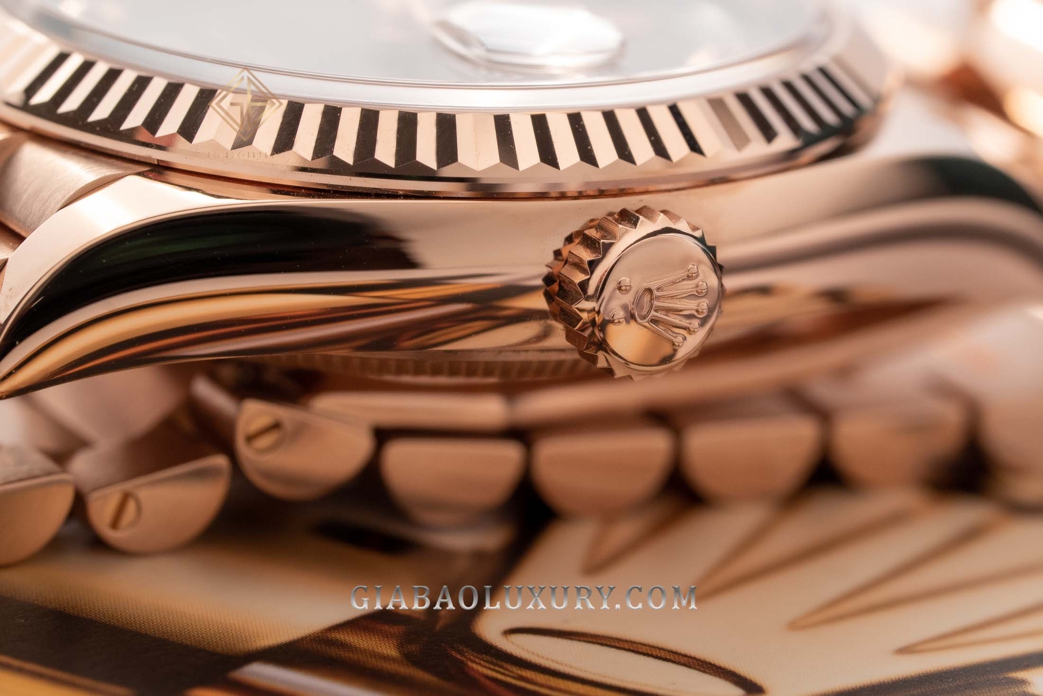 Đồng Hồ Rolex Day-Date 36 128235-0037 Mặt Số Ombre Nâu