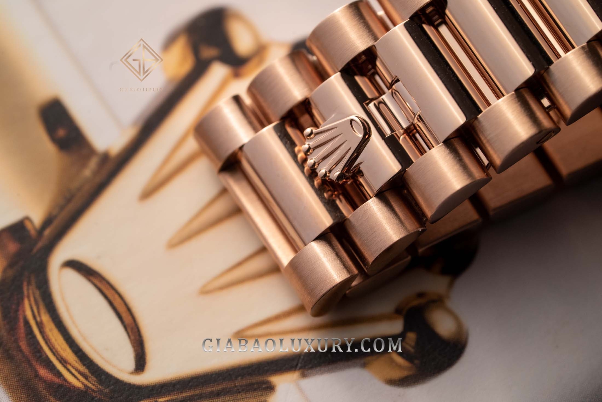 Đồng Hồ Rolex Day-Date 36 128235-0037 Mặt Số Ombre Nâu