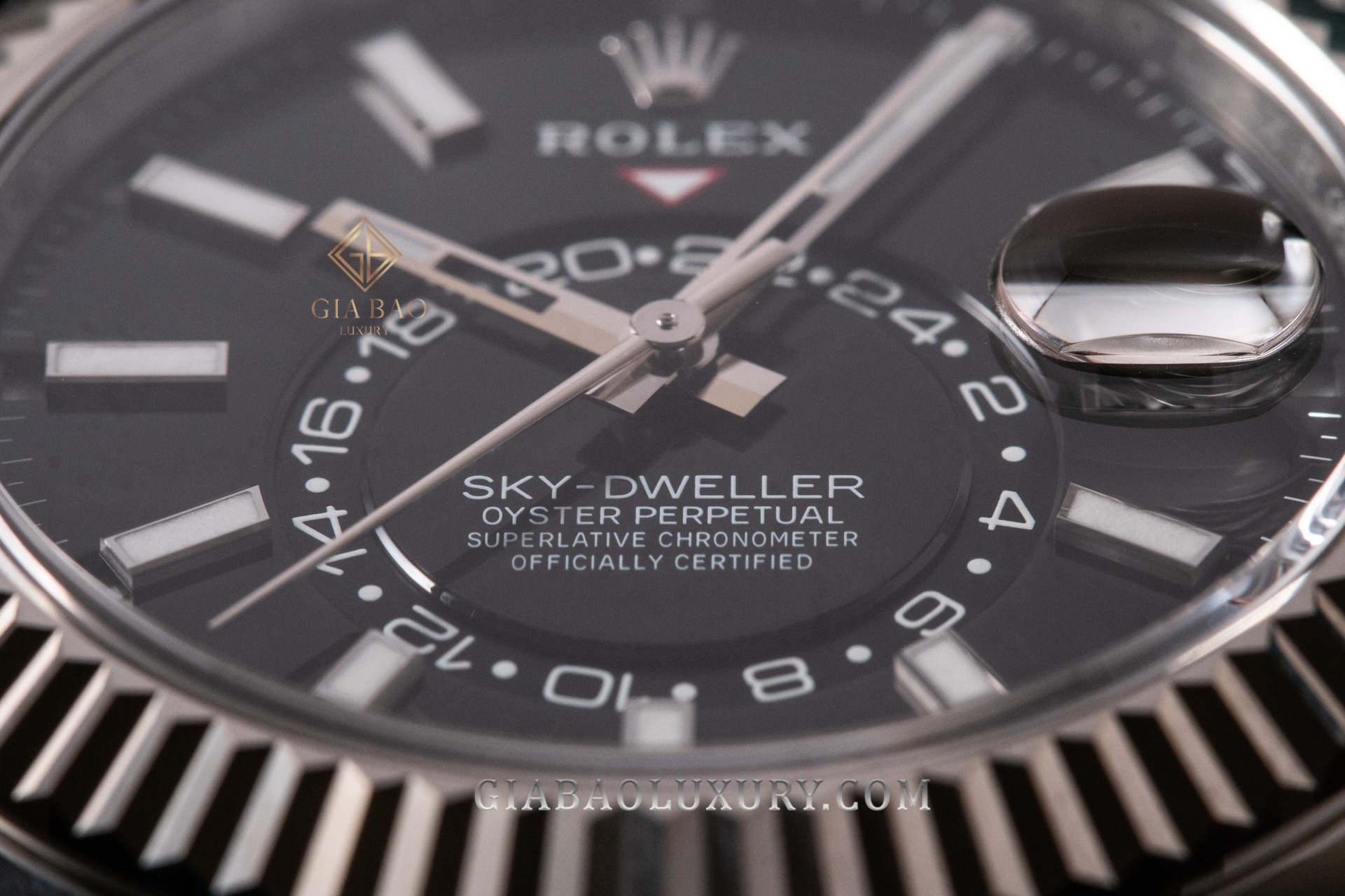 Đồng hồ Rolex Sky Dweller 326934 Mặt Số Đen