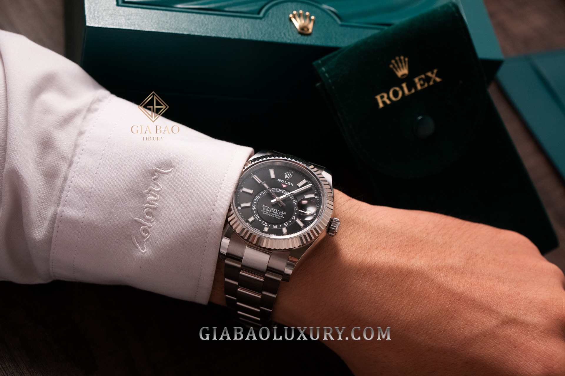 Đồng hồ Rolex Sky Dweller 326934 Mặt Số Đen