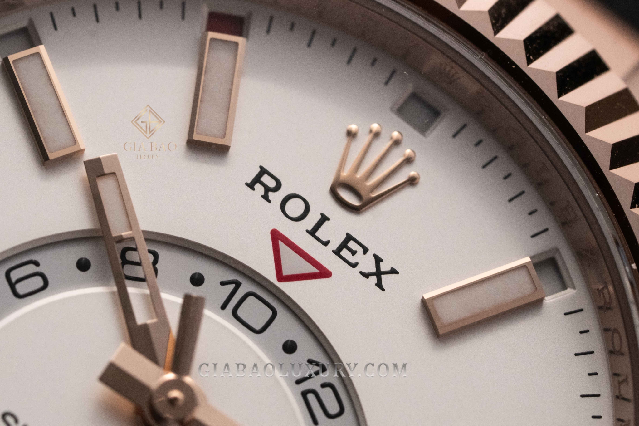 Đồng Hồ Rolex Sky Dweller 326235 Mặt Số Trắng