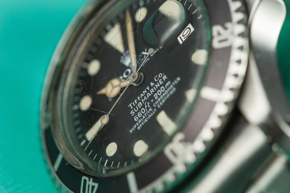 Đừng để tiền rơi: Bạn có từng bỏ qua đồng hồ Rolex có mặt số Tiffany & Co.?