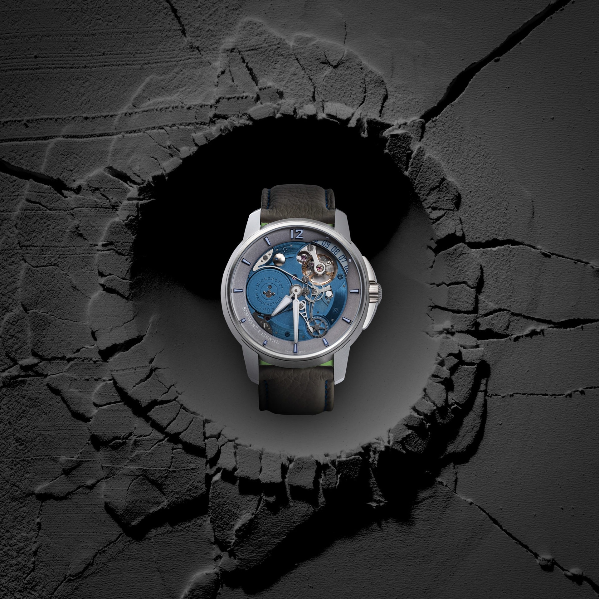 Schwarz Etienne, dòng sản phẩm Roswell 08, ref WRW08TJ03SSCUBCLTD, mặt số xanh và xám