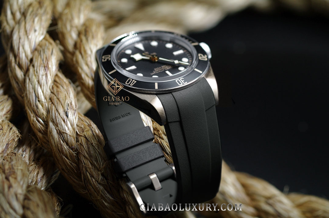 Dây cao su Rubber B dành cho đồng hồ Tudor Black Bay 58 - Tang Buckle Series