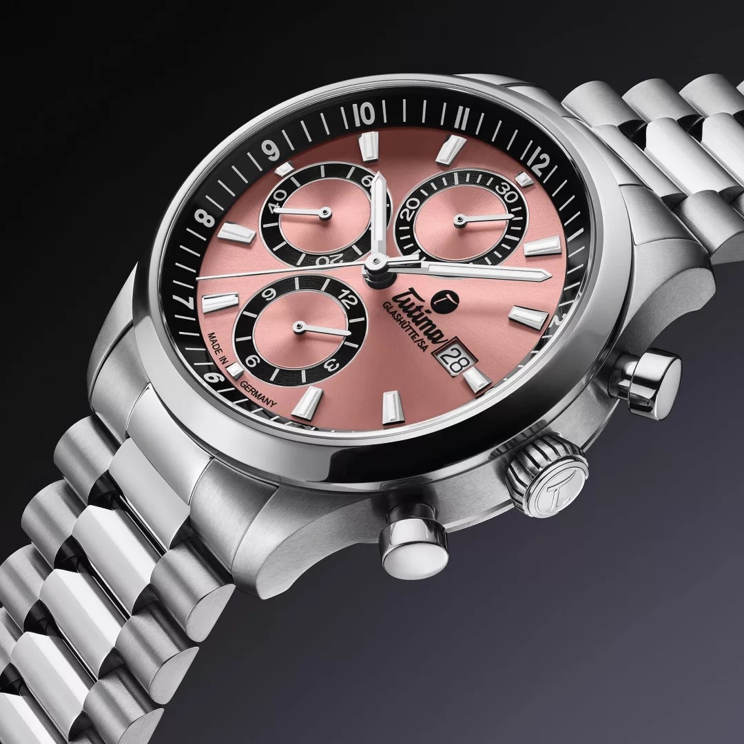 Đồng hồ đeo tay thương hiệu Tutima, dòng sản phẩm Sky, Ref no: 6405-32, mặt số Đồng Sunburst, size 41mm, máy tự động, vỏ và dây đồng hồ bằng titanium, hàng mới 100%