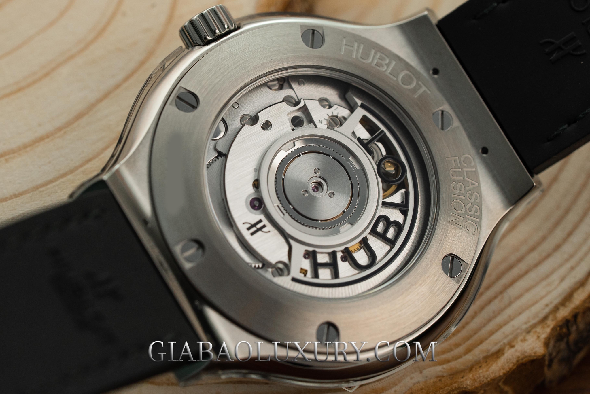 Đồng hồ Hublot Classic Fusion Titanium Automatic 38mm 565.nx.8970.lr