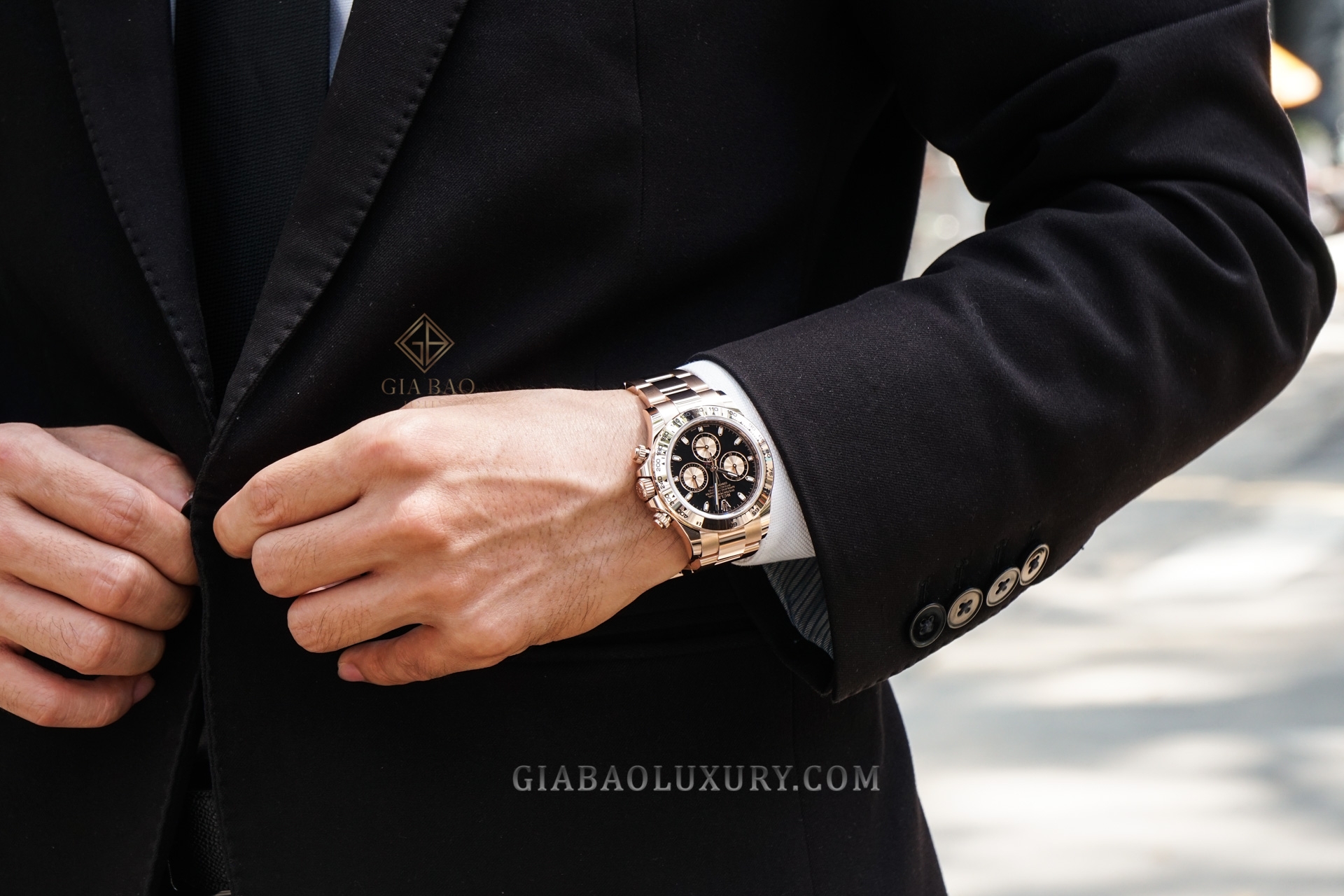 Đồng Hồ Rolex Cosmograph Daytona 116505 Mặt Số Đen Hồng