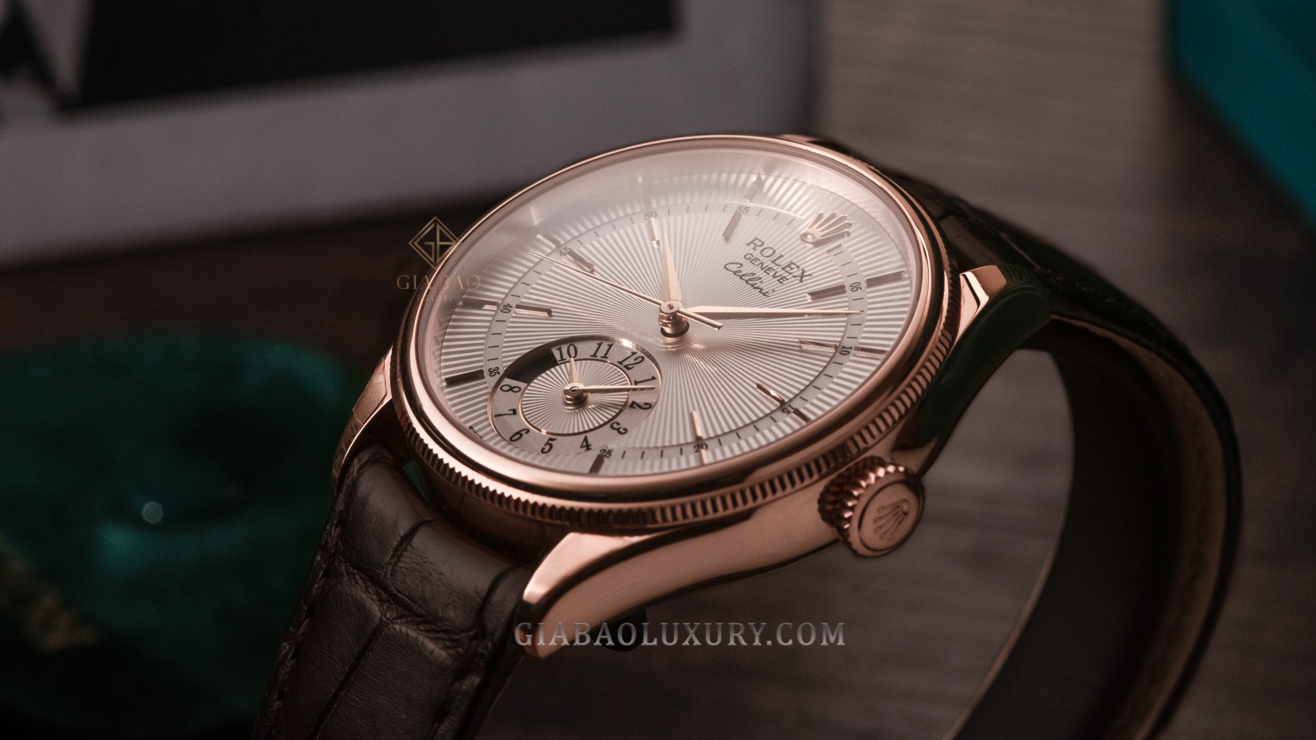 Đồng Hồ Rolex Cellini Dual Time 50525 Mặt Số Bạc