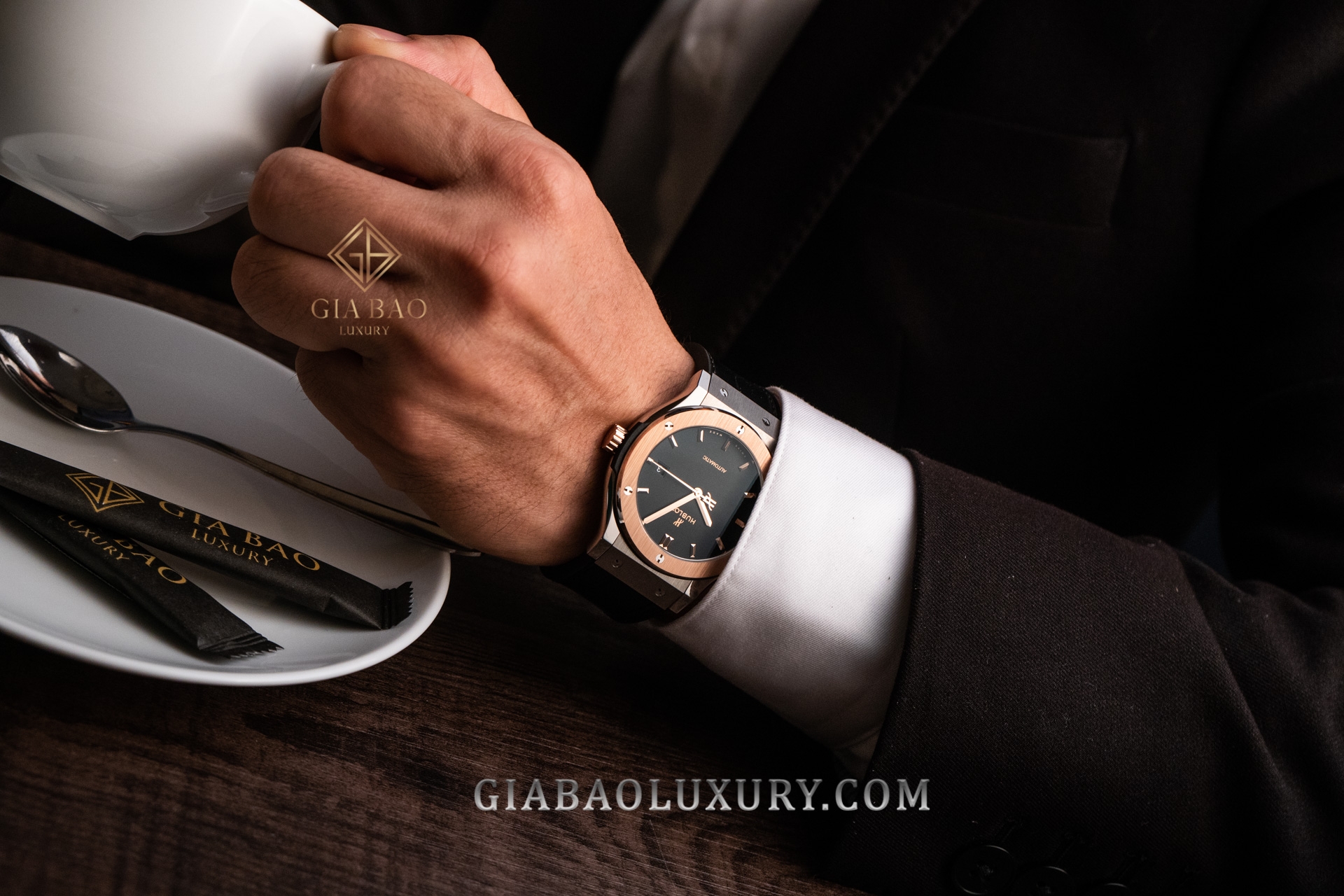 Đồng Hồ Hublot Classic Fusion Titanium King Gold 42mm 542.NO.1181.LR