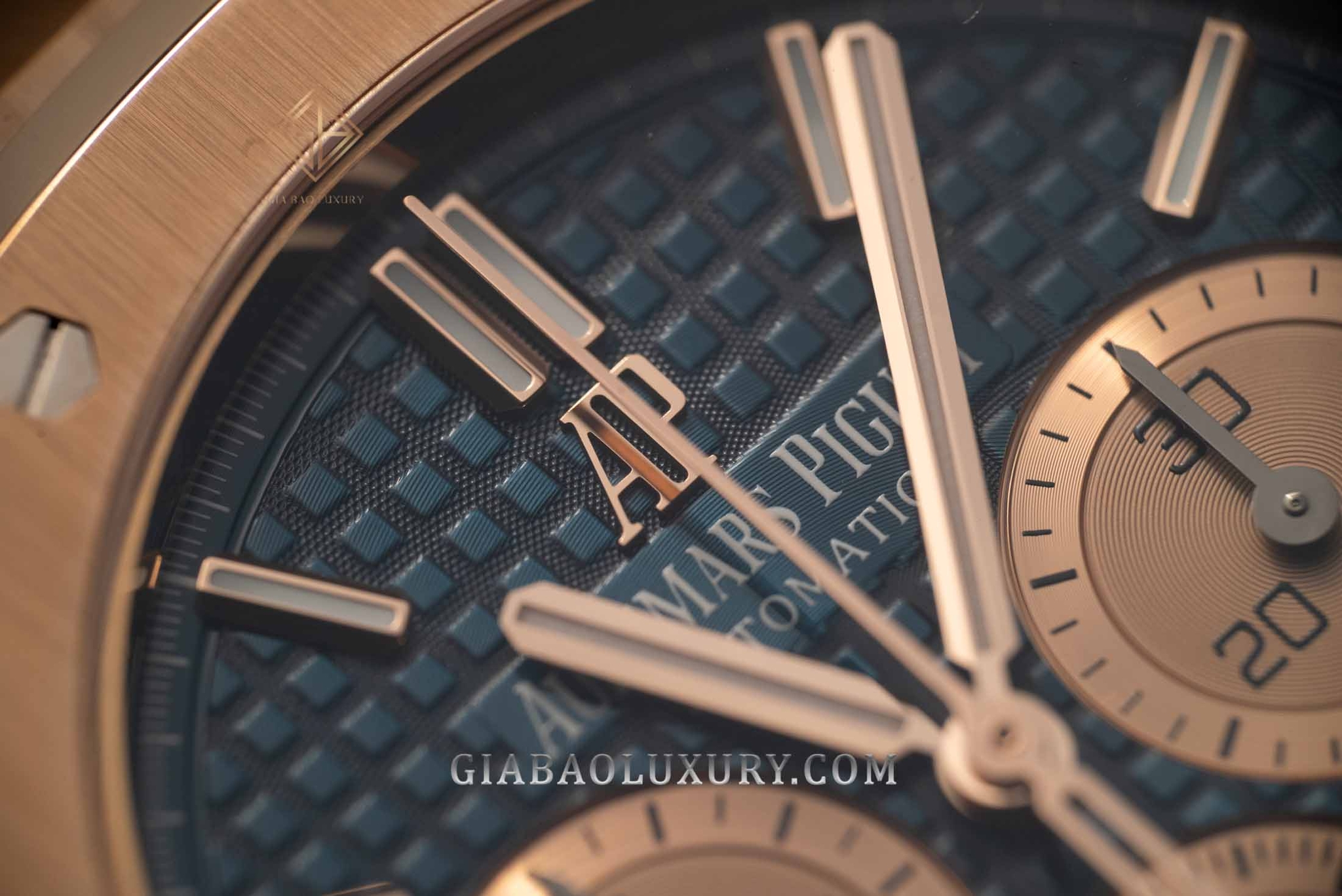 Audemars Piguet Royal Oak Chronograph 41mm 26331OR.OO.D315CR.01 Dây Da Cá Sấu