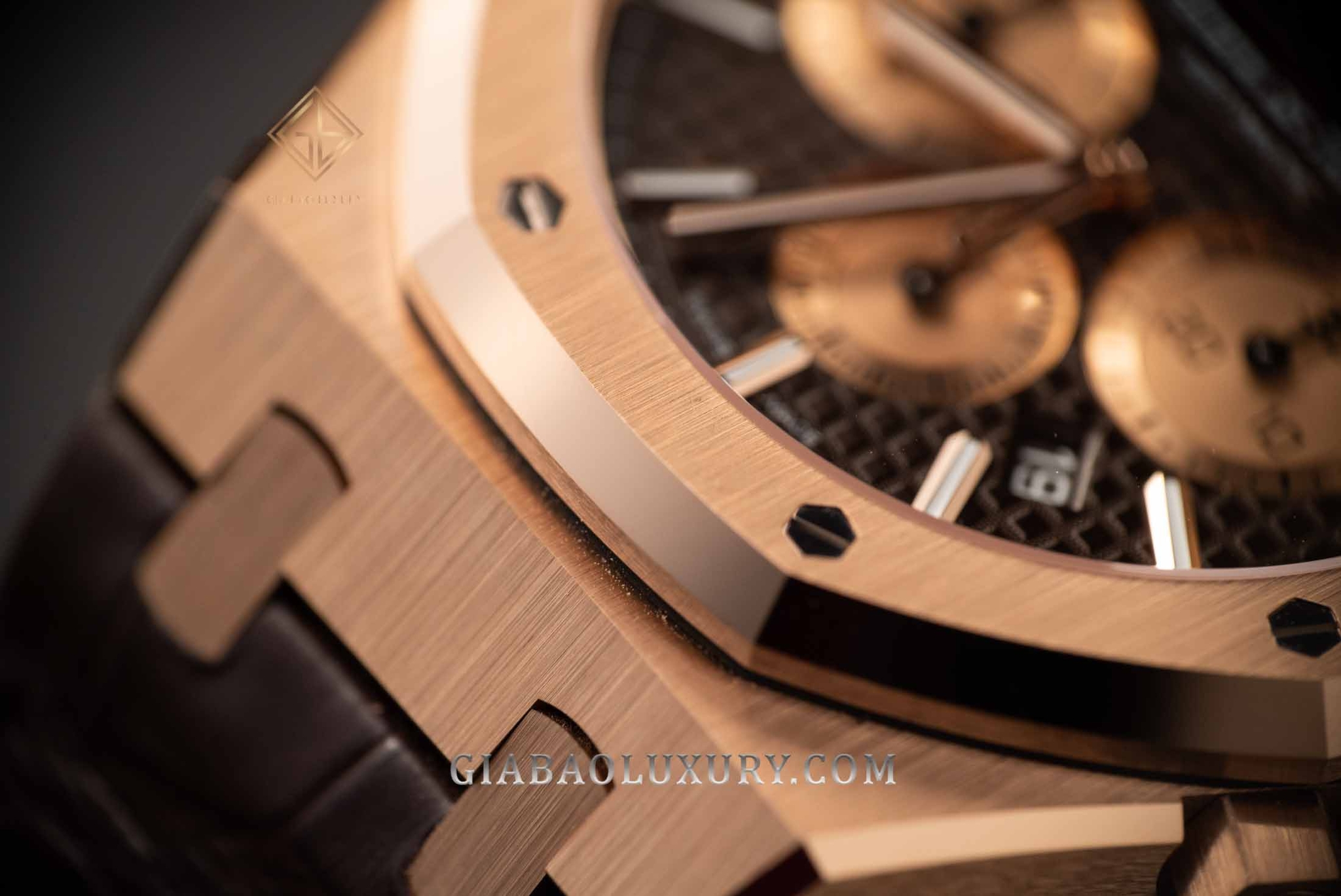 Audemars Piguet Royal Oak Chronograph mã hiệu 26331OR.OO.D821CR.01