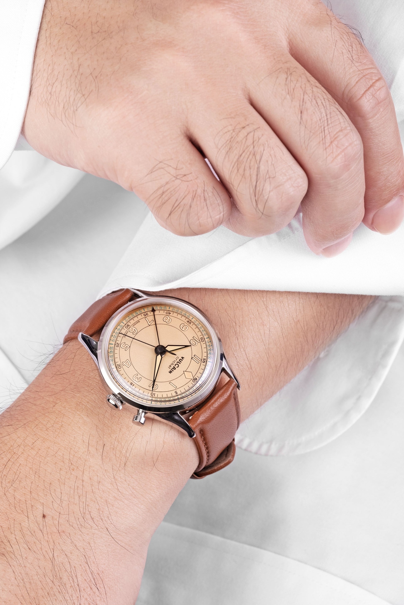 Vulcain, dòng sản phẩm Cricket Classique, Ref no: 100168B87, mặt số màu nâu Kaki