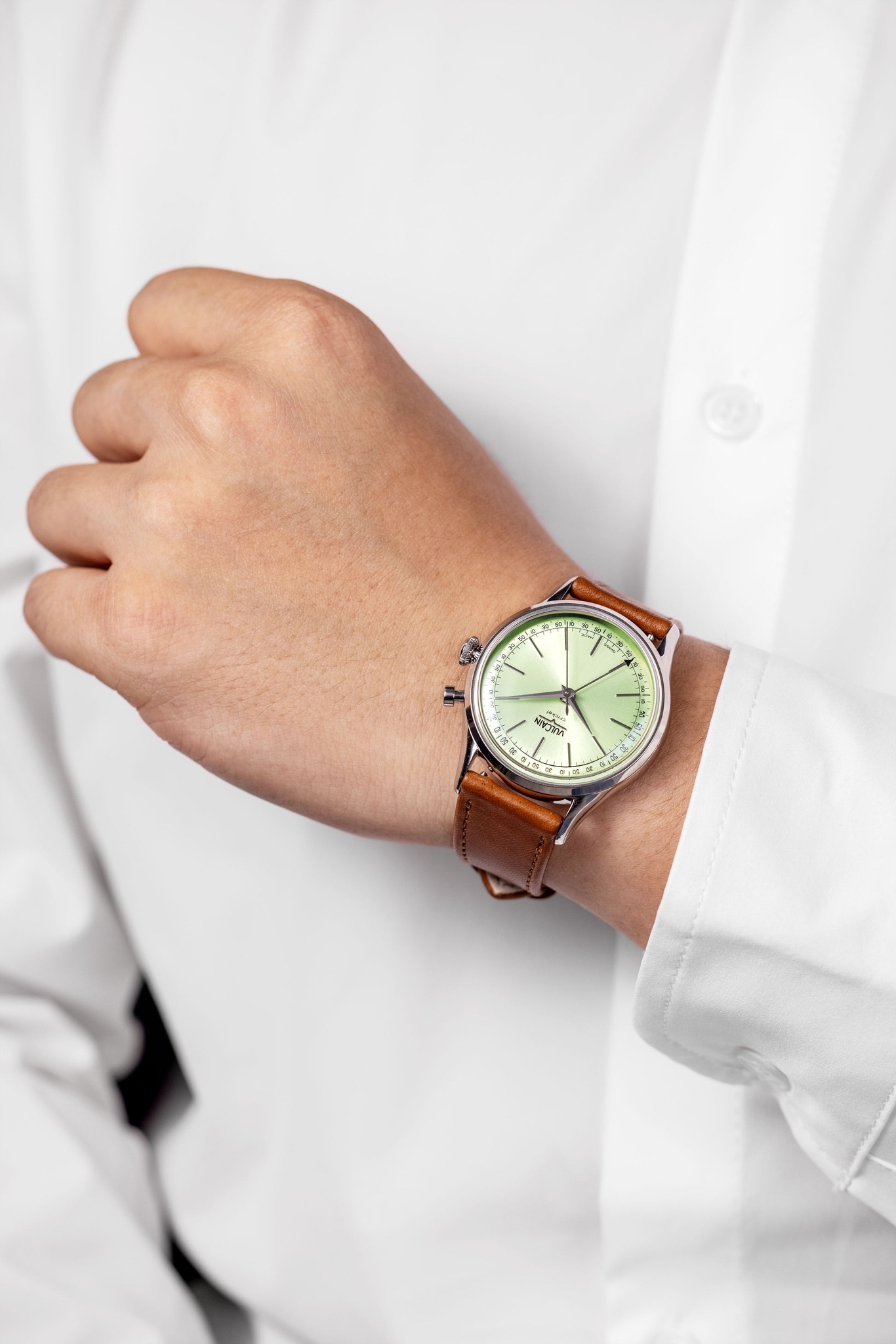 Vulcain, dòng sản phẩm Cricket President, Ref no: 100173A90, mặt số màu xanh lá Pistachio