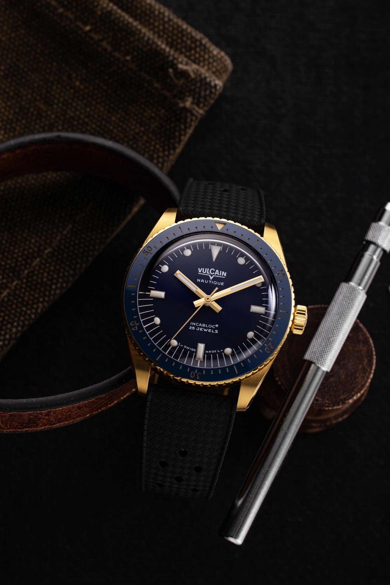 Đồng Hồ Vulcain Skindiver Nautique Gold & Blue 661170A37.BOC201