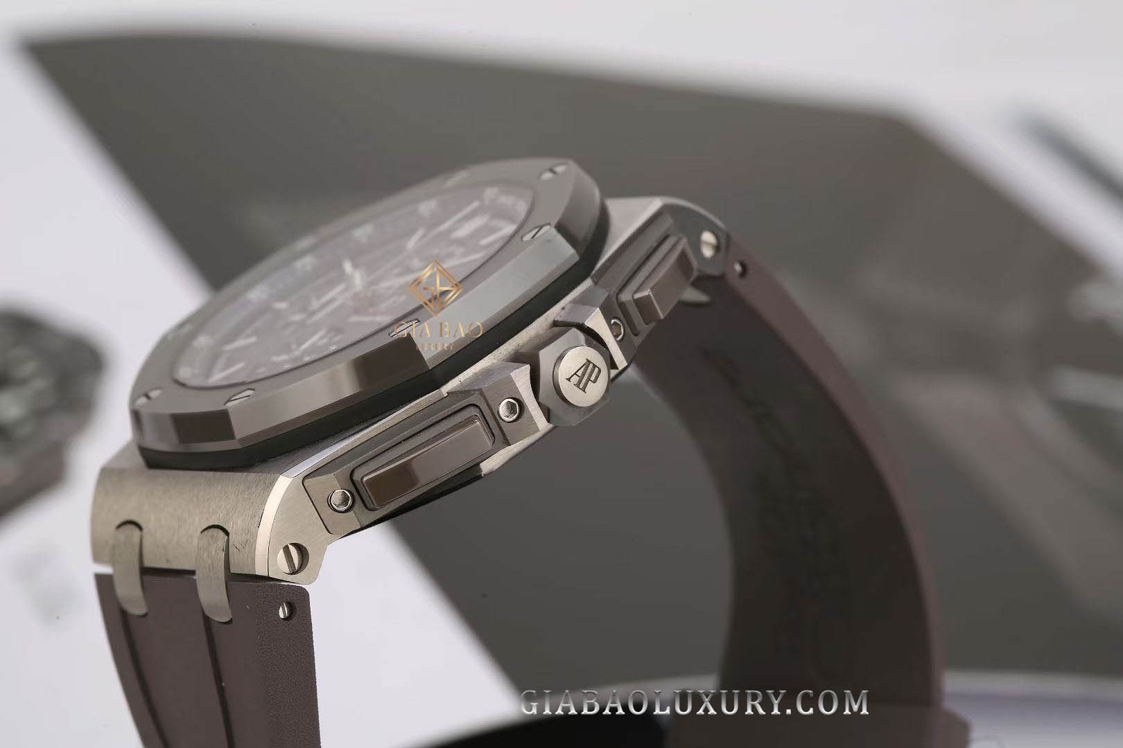 Đồng Hồ Audemars Piguet Royal Oak Offshore 26400IO.OO.A004CA.02