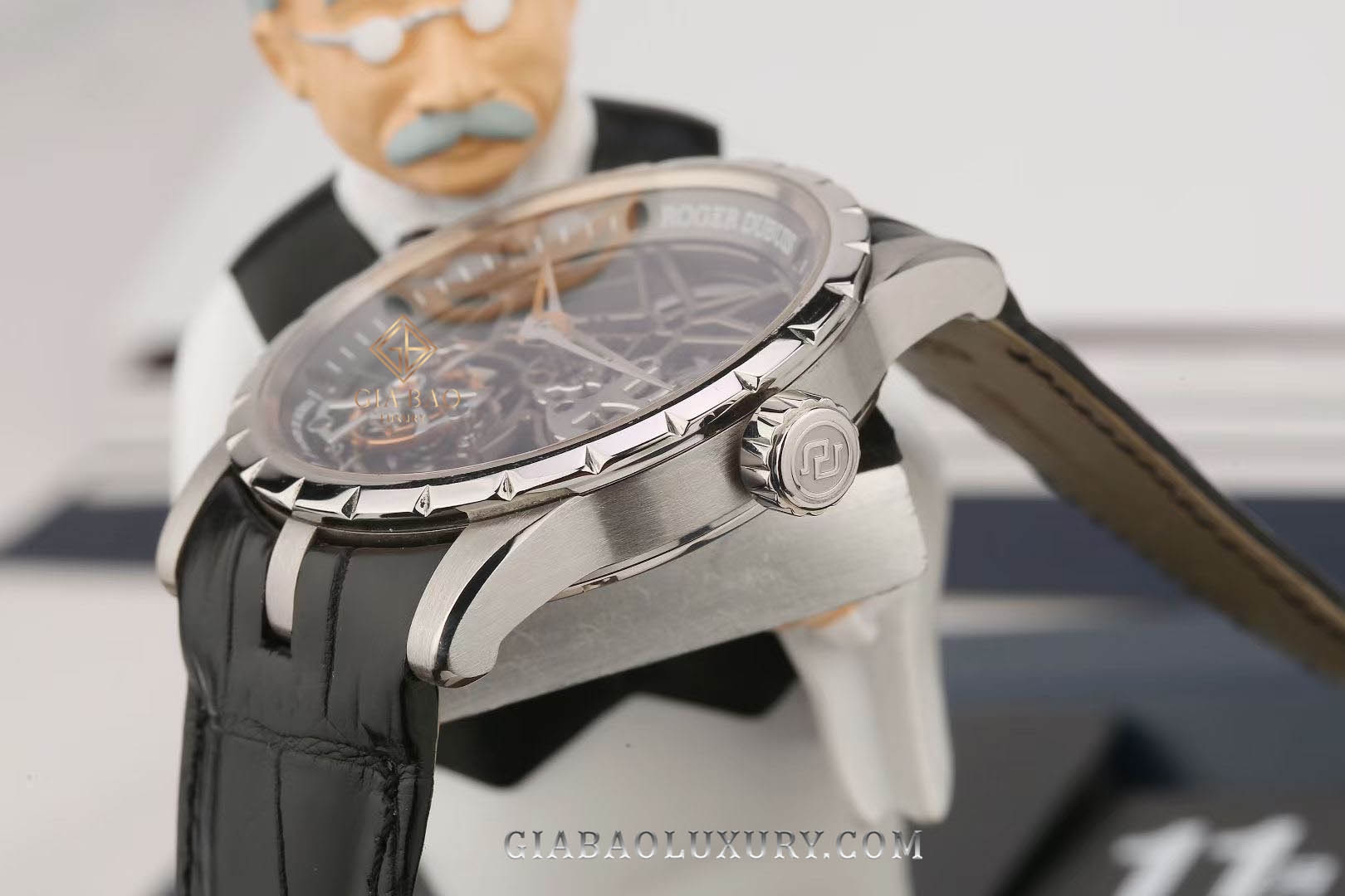 Đồng Hồ Roger Dubuis Excalibur Skeleton RDDBEX0393