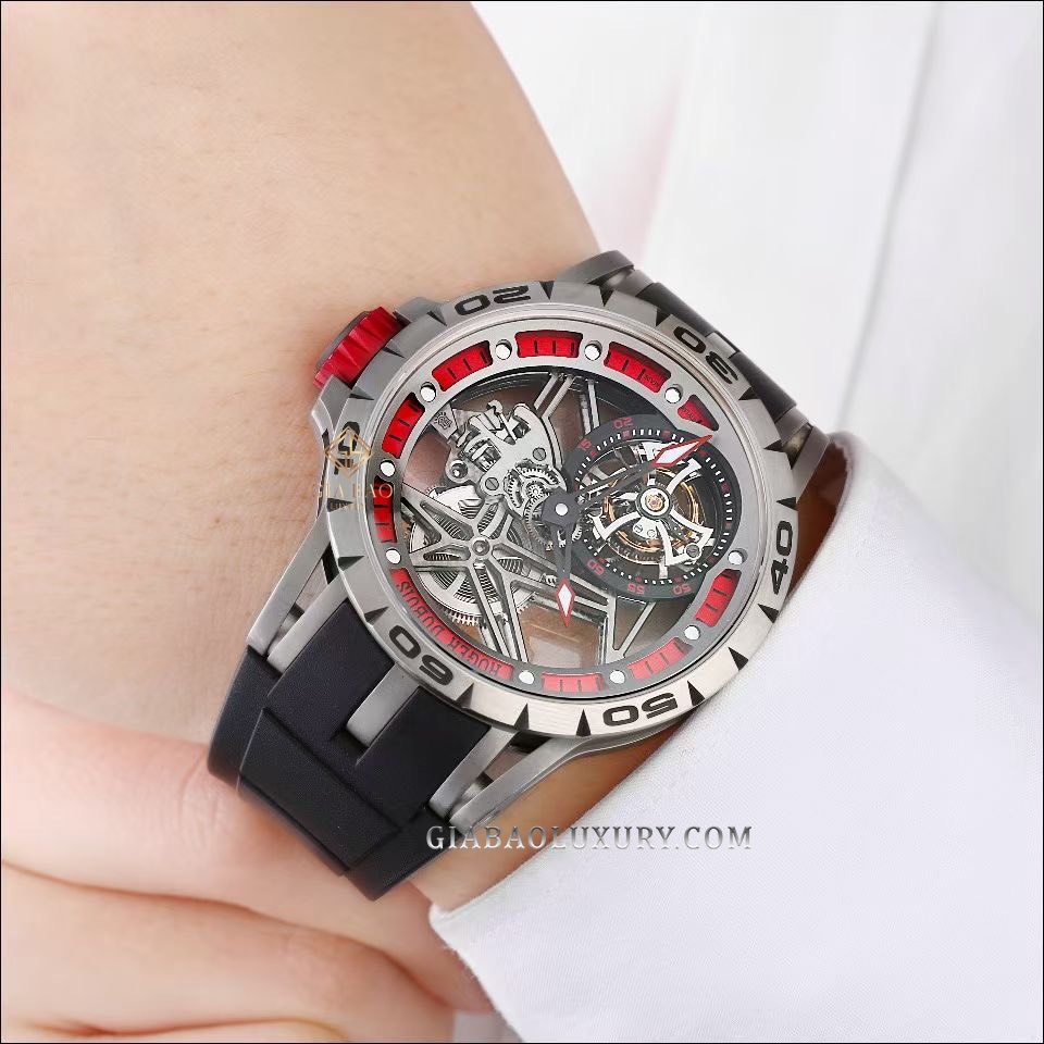 Đồng Hồ Roger Dubuis Excalibur RDDBEX0545