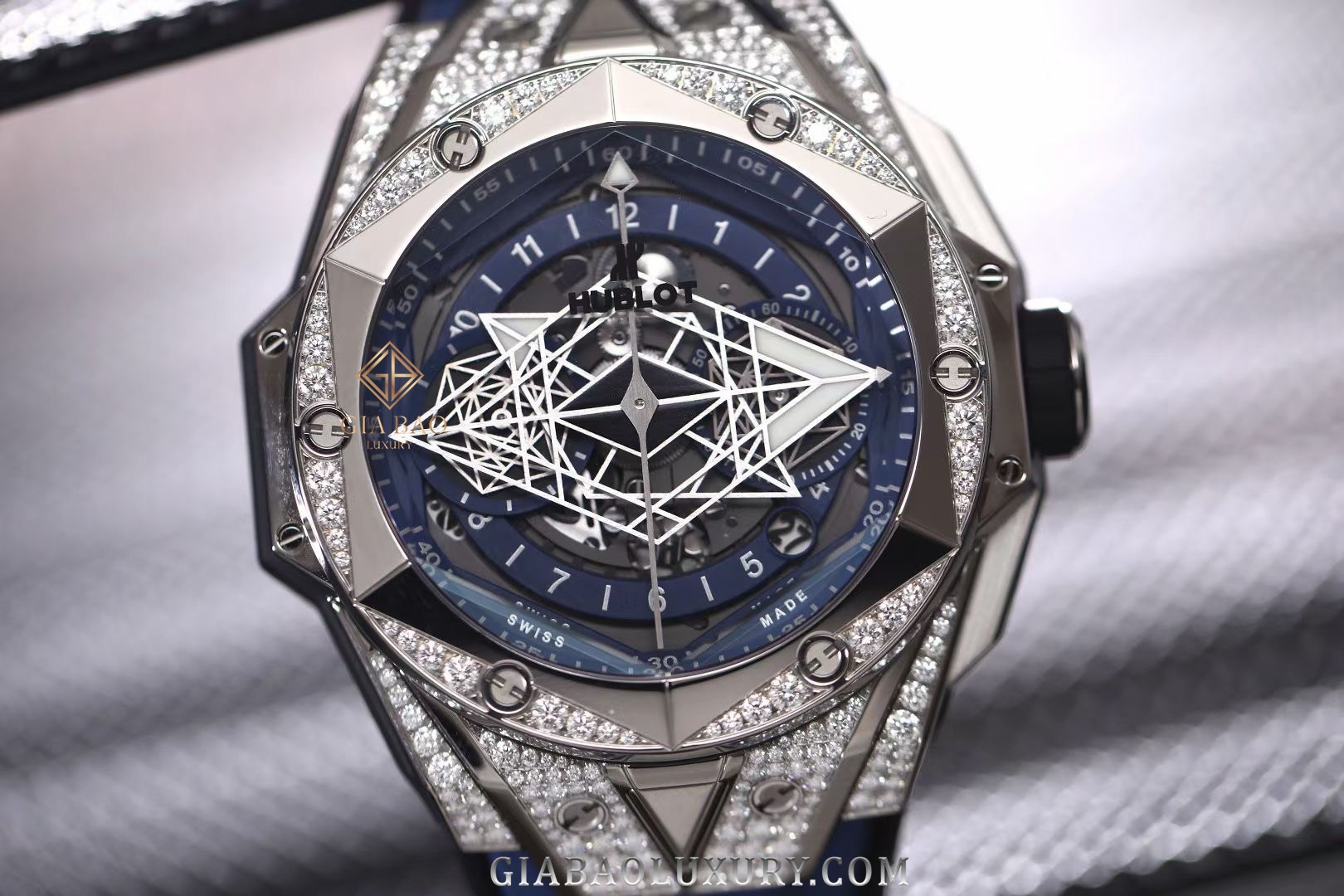 Đồng Hồ Hublot Big Bang 418.NX.5107.RX.1604.MXM20