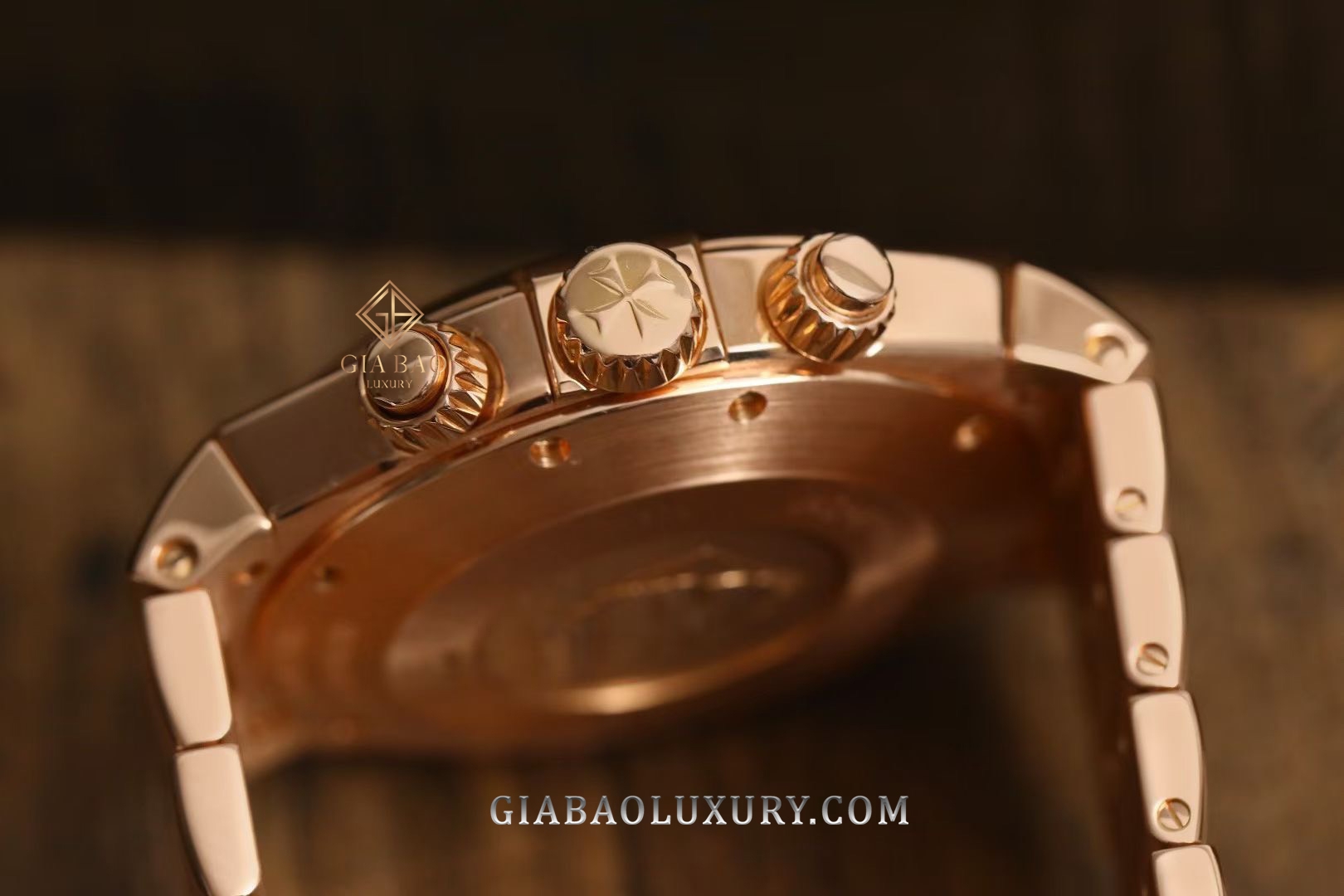 Đồng Hồ Vacheron Constantin Overseas Chronograph 49150/B01R-9338