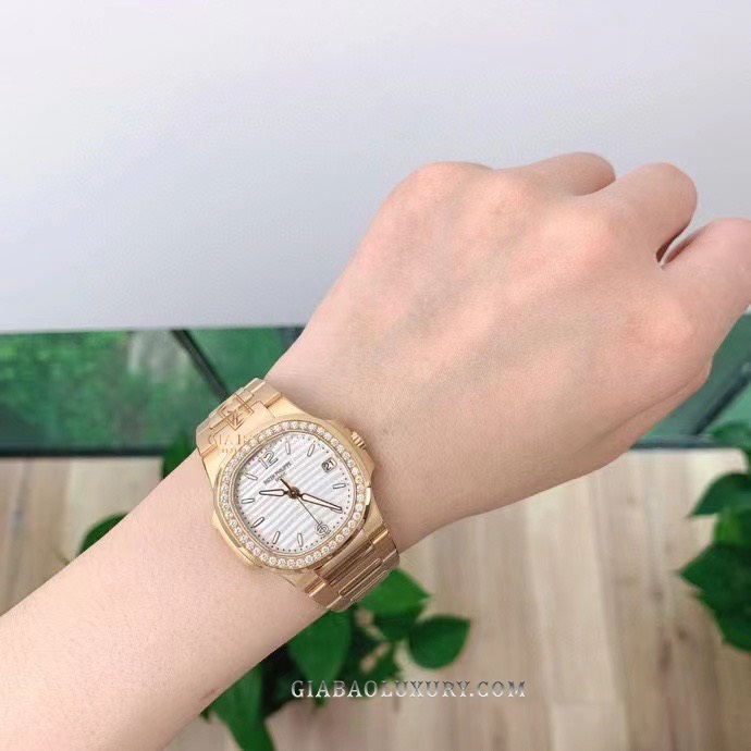 Đồng Hồ Patek Philippe Nautilus 7010/1R-011