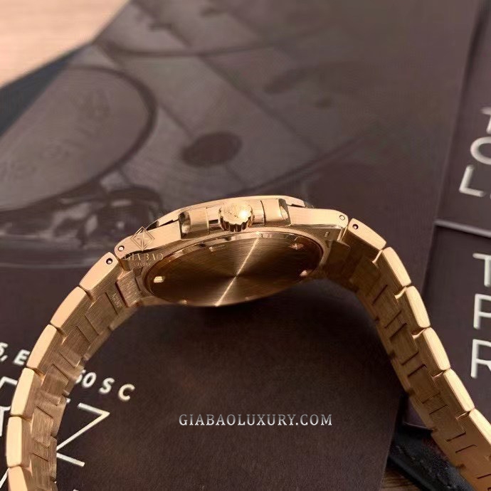 Đồng Hồ Patek Philippe Nautilus 7010/1R-011