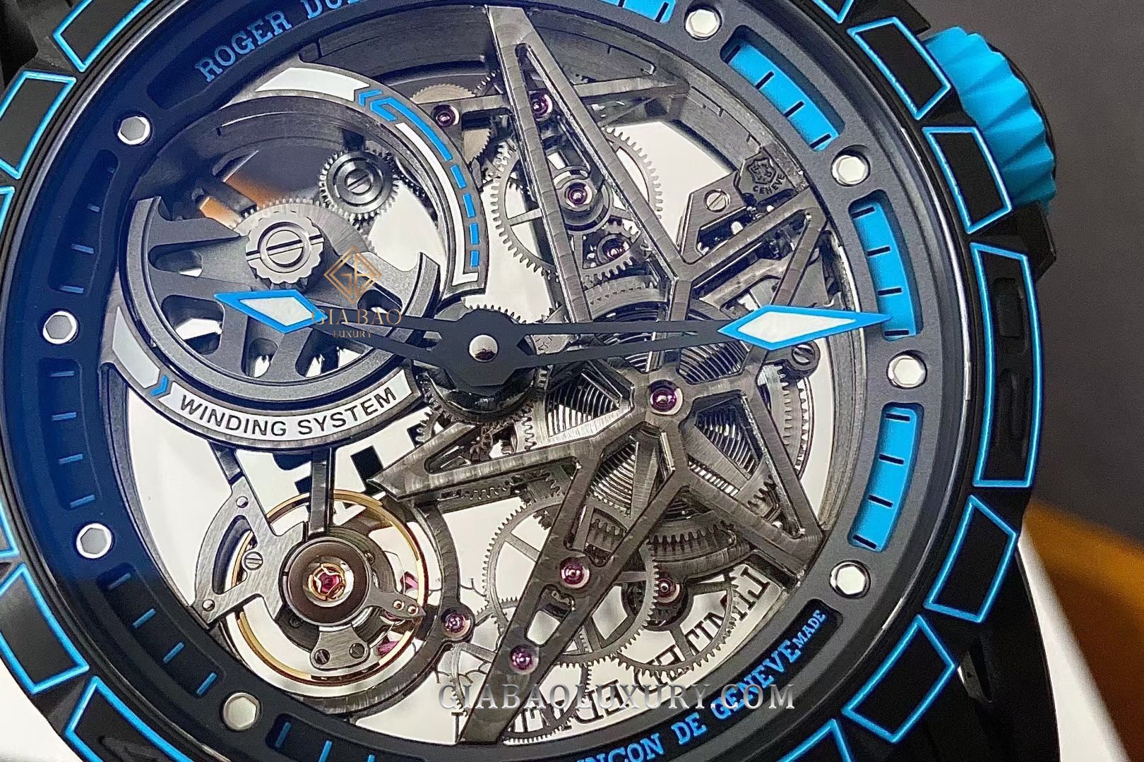 Đồng Hồ Roger Duduis Excalibur Spider Pirelli Skeleton RDDBEX0746