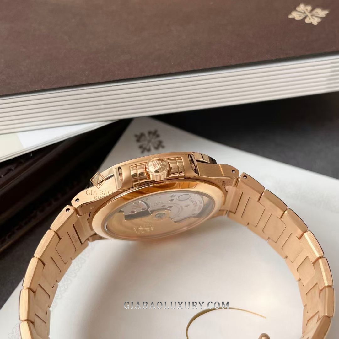 Đồng Hồ Patek Philippe Nautilus 7118/1200R-010
