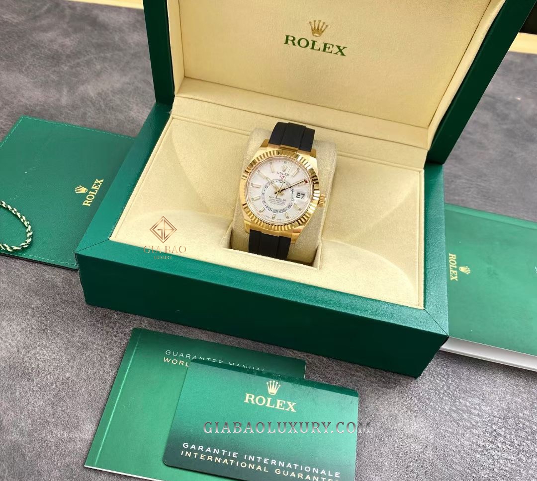 Đồng Hồ Rolex Sky Dweller 326238 Mặt Số Trắng