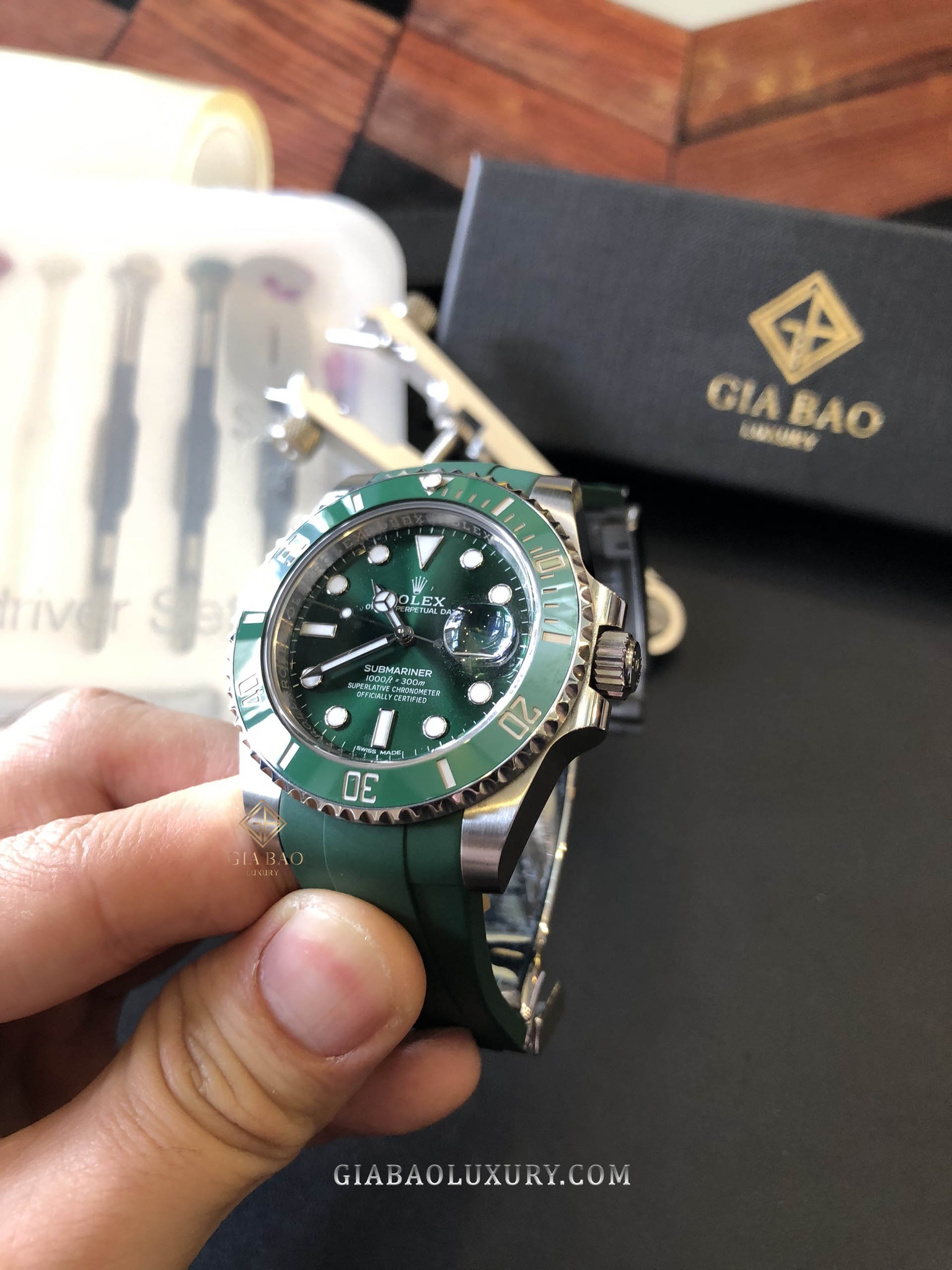 Dây cao su Rubber B cho đồng hồ Rolex Submariner Ceramic 126610 - Tang Buckle Series