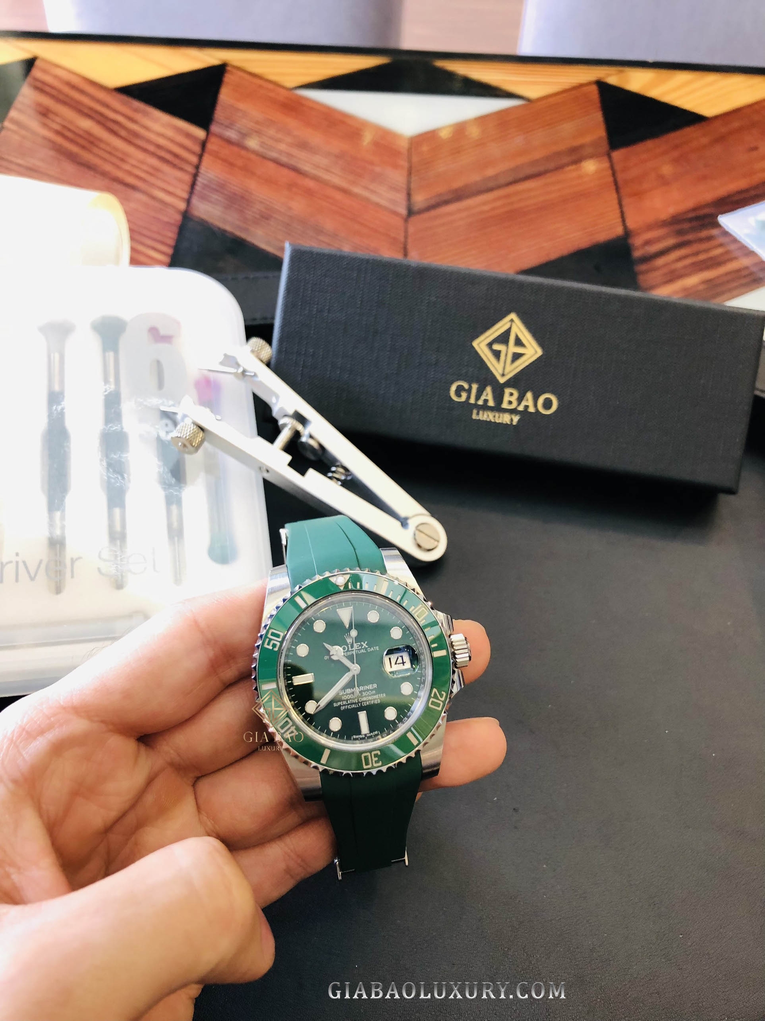 Dây cao su Rubber B cho đồng hồ Rolex Submariner Ceramic 126610 - Tang Buckle Series