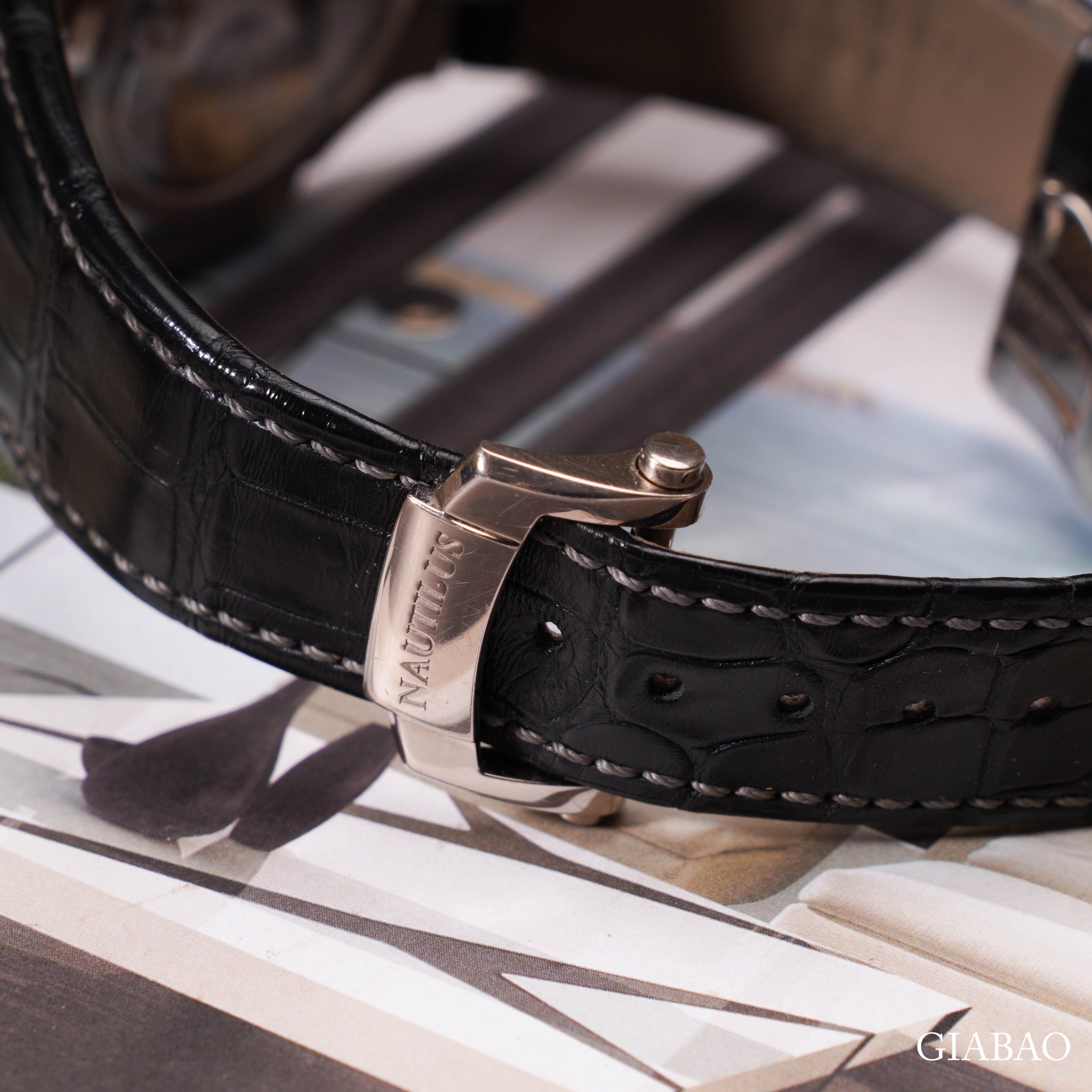 Đồng Hồ Patek Philippe Nautilus 5712G-001