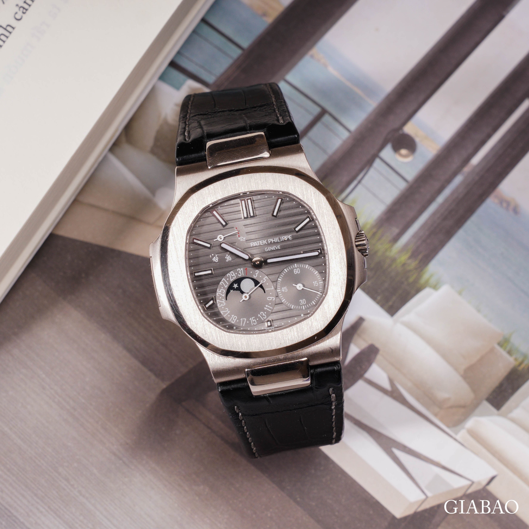Đồng Hồ Patek Philippe Nautilus 5712G-001