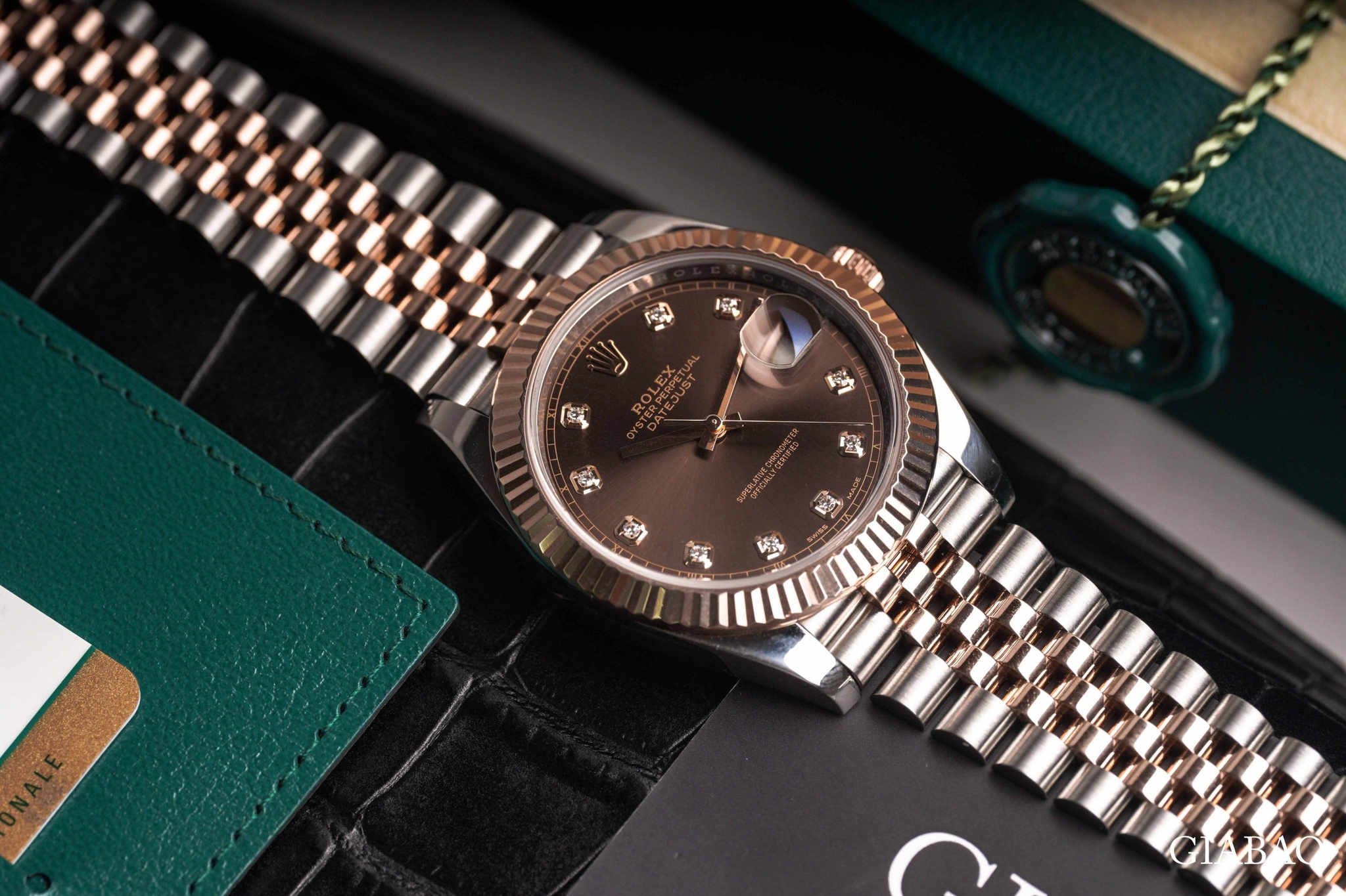 Đồng Hồ Rolex Datejust 41 126331 Mặt Số Chocolate Nạm Kim Cương