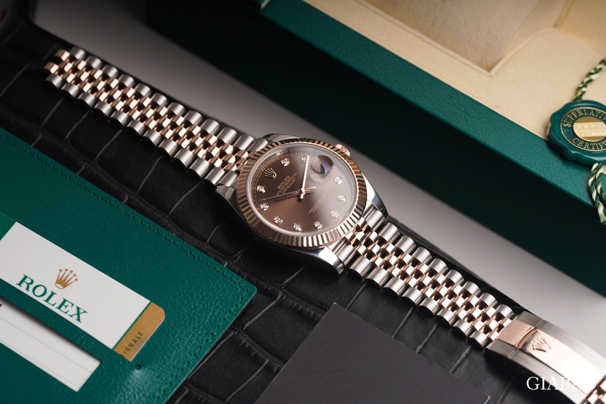 Đồng Hồ Rolex Datejust 41 126331 Mặt Số Chocolate Nạm Kim Cương