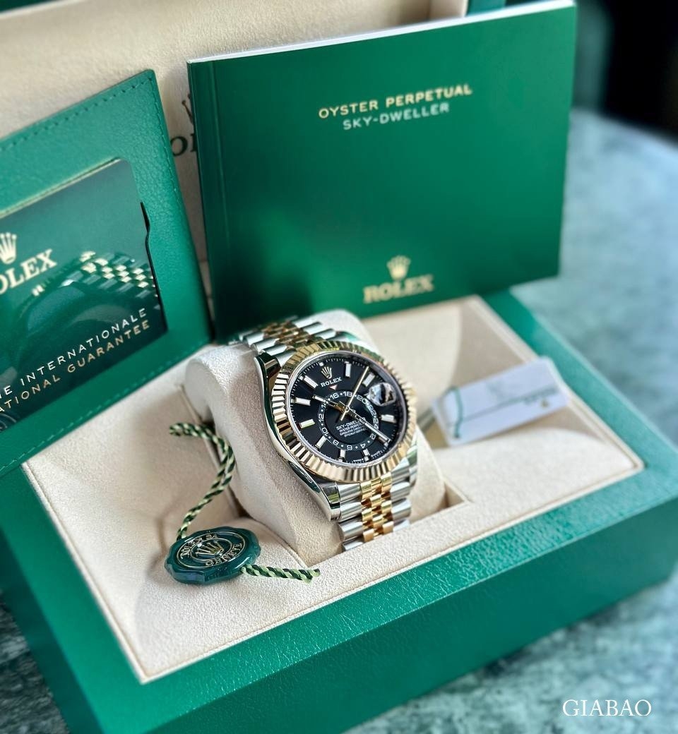 Đồng Hồ Rolex Sky Dweller 336933 Mặt Số Đen