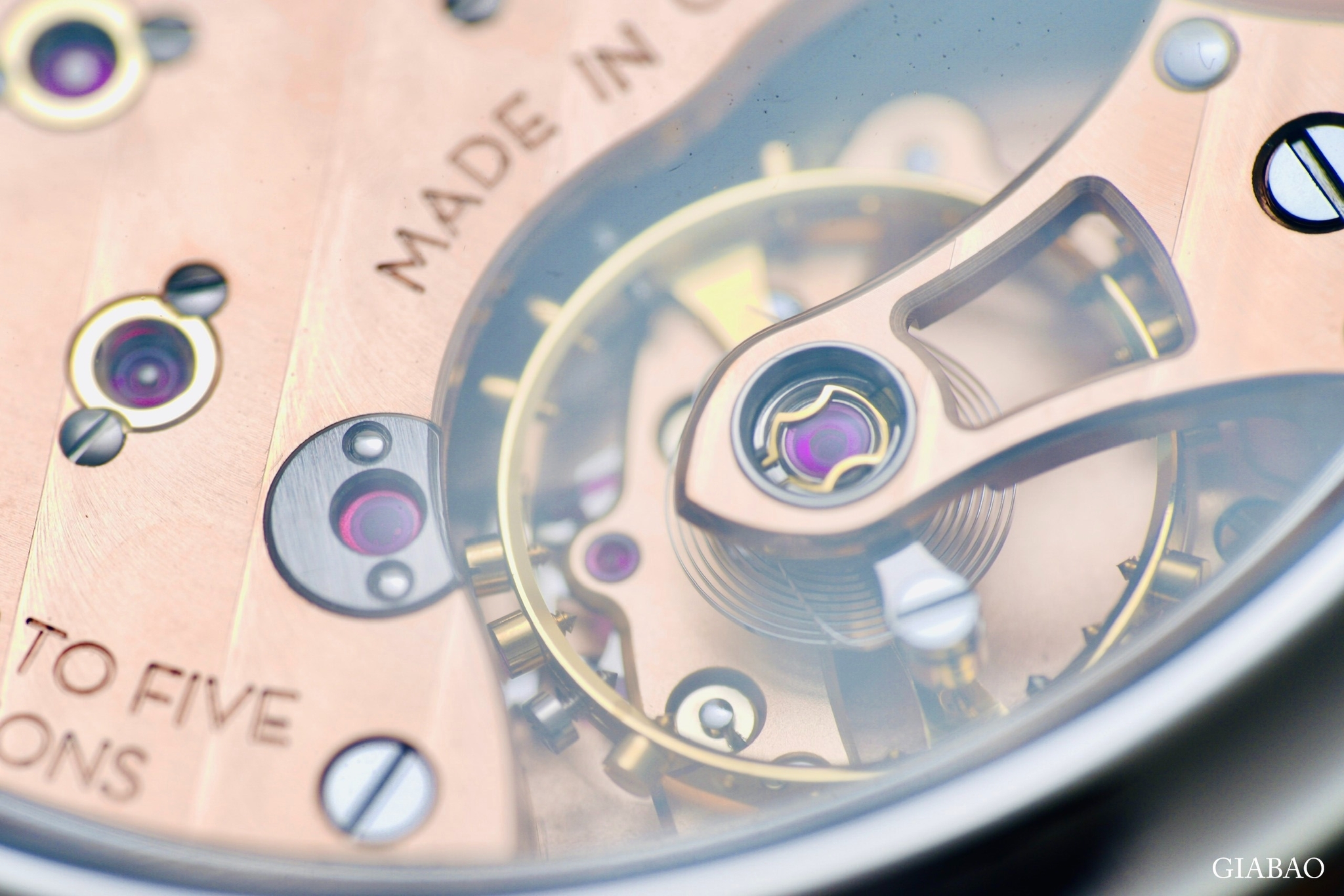 Đồng hồ đeo tay thương hiệu Tutima, dòng sản phẩm Patria