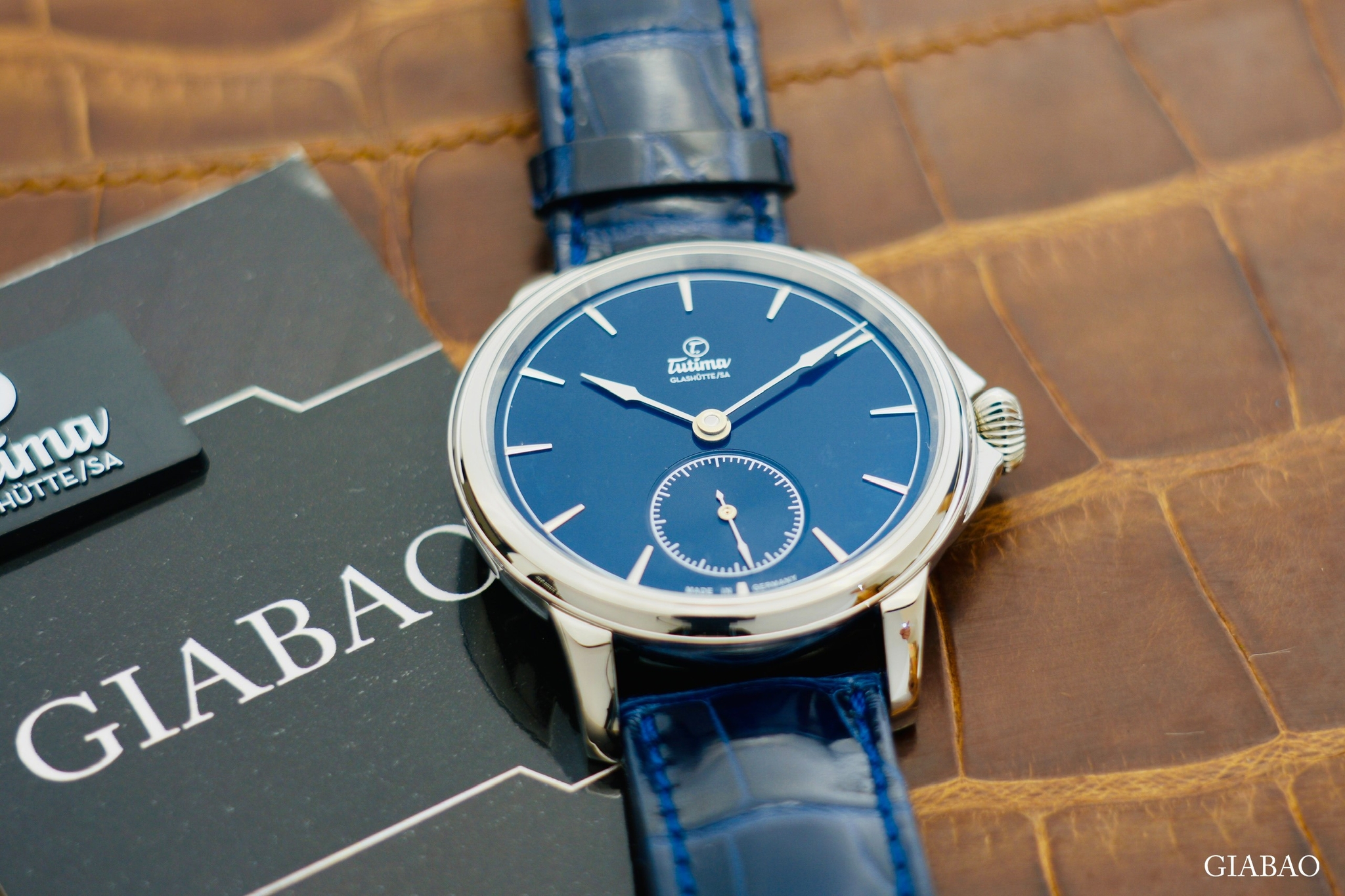 Đồng hồ đeo tay thương hiệu Tutima, dòng sản phẩm Patria