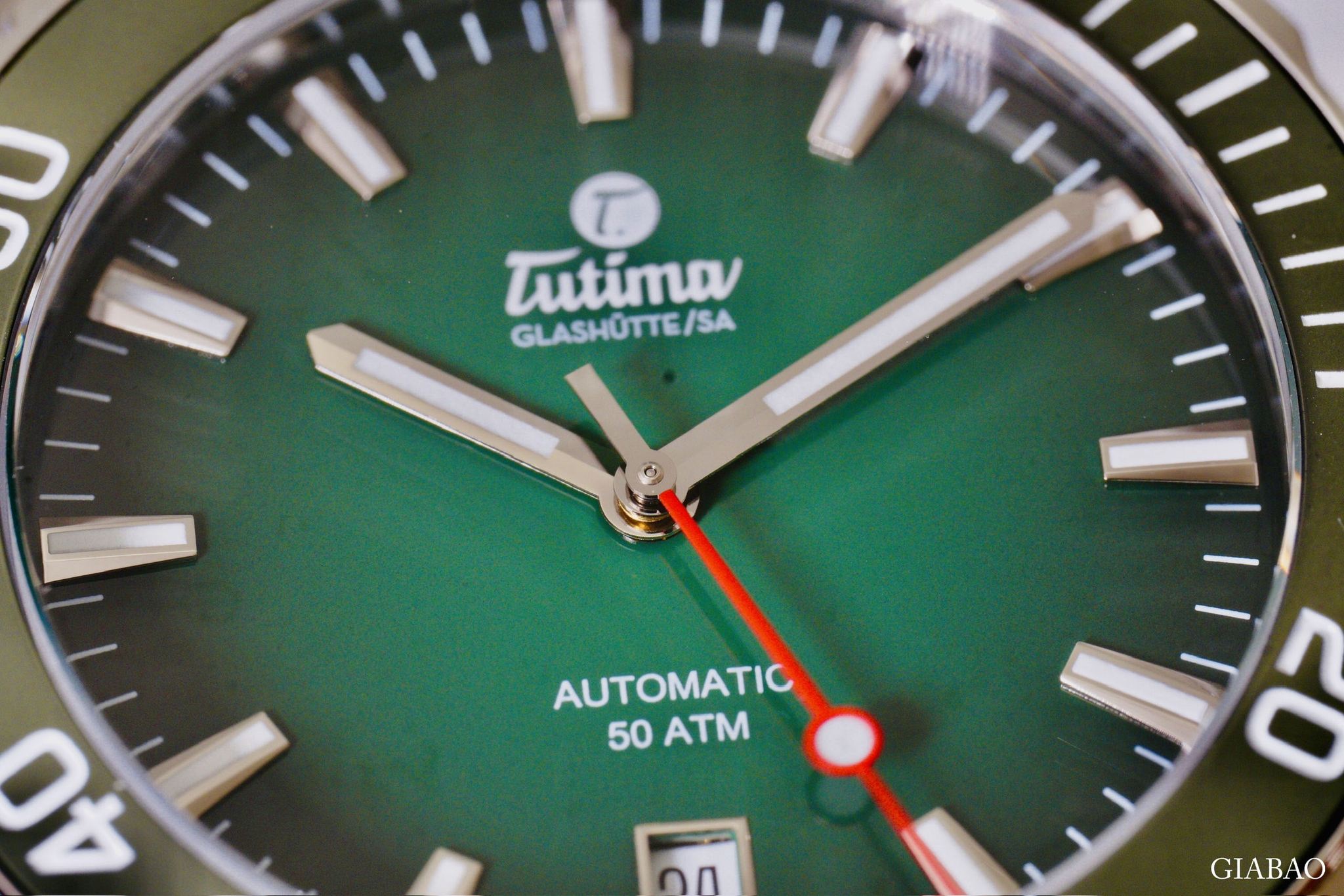 Đồng hồ đeo tay thương hiệu Tutima, dòng sản phẩm M2 Seven Seas S