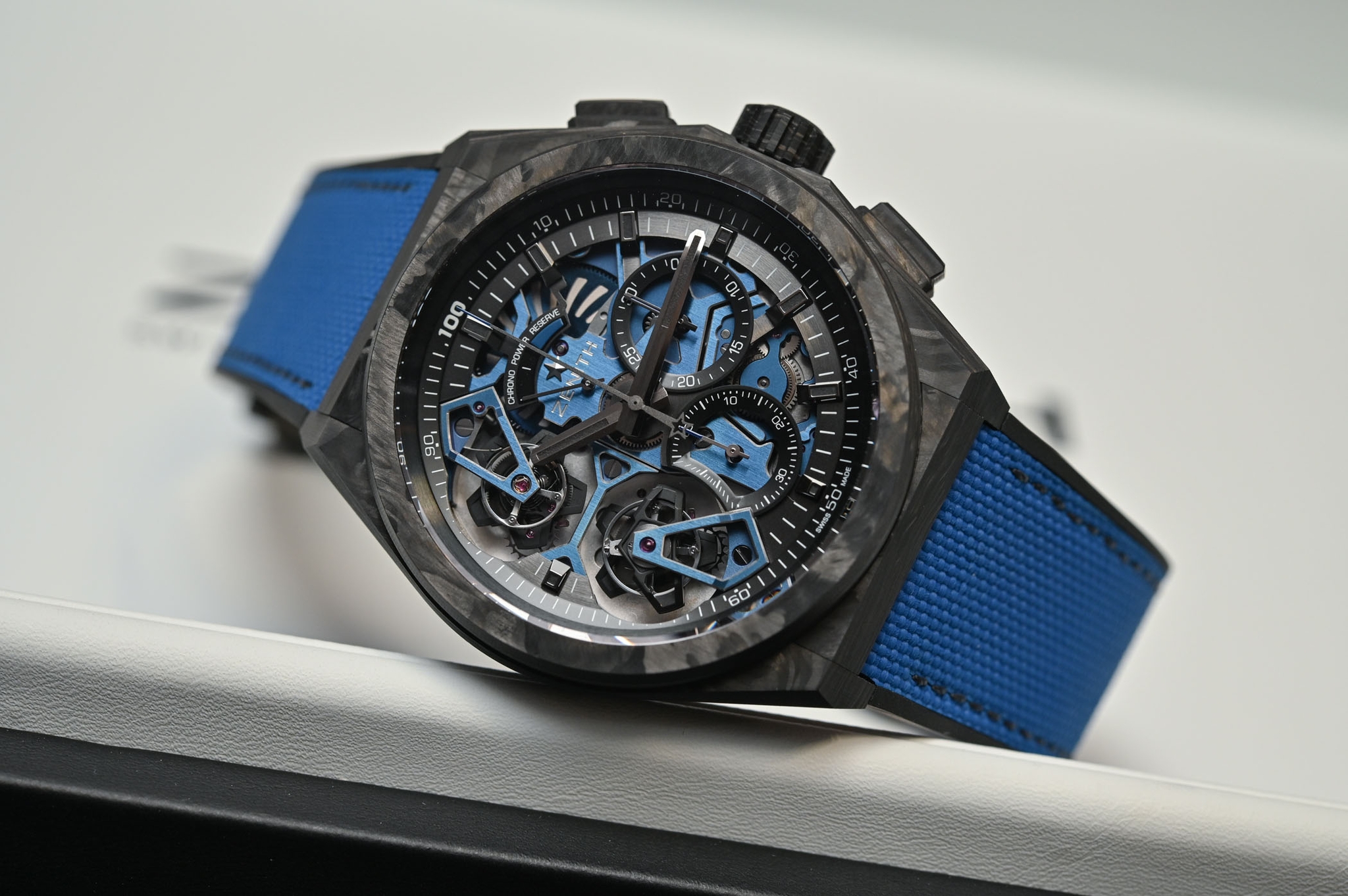 Zenith Defy - Kẻ dẫn đường cho Royal Oak?