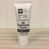 kem-tay-trang-va-rua-mat-w-cleansing-foam-dau-ngua