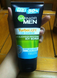 Sữa rửa mặt GARNIER MEN TUBRO LIGHT