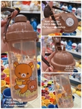 bình nước nhựa gấu Rilakkuma có ống hút kèm dây đeo ( thể tích: 480ml)