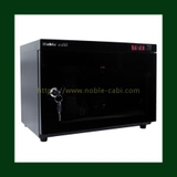 Tủ chống ẩm Noble Cabi AD-021 L, có bảng điều khiển độ ẩm và đo nhiệt độ