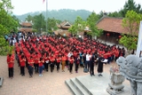 Lễ dâng hương tại Cụm di tích quốc gia đặc biệt Côn Sơn