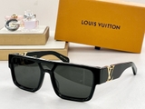 Kính đeo mắt thời trang Louis Vuitton LV Sleek Square Sunglasses Like Auth on web fulbox