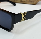 Kính đeo mắt thời trang Louis Vuitton LV Sleek Square Sunglasses Like Auth on web fulbox