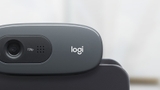 Webcam cao cấp Logitech C270 HD 720P / Micro khử tiếng ồn / Chân kẹp màn hình / USB / New